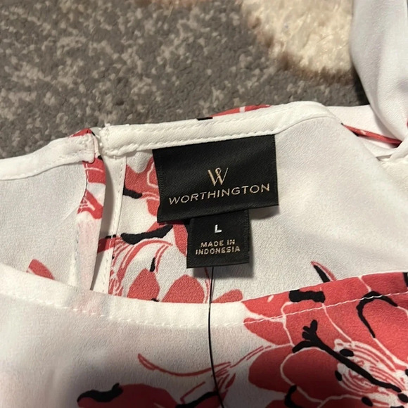Worthington blouse. New. - Picture 3 of 4